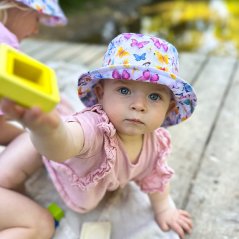 Funkční vzdušný letní klobouk Florida - vzor 64 - bílá - motýlci