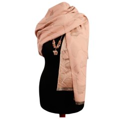 Dámská elegantní šála - vzor 068 - pudrová / satén - listy