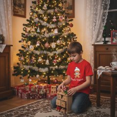 Dětské bavlněné tričko s potiskem - vzor 110 - červená / Veselé Vánoce - perníček