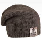 Spadlé pletené čepice