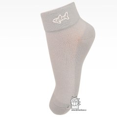 Dětské bavlněné kotníkové ponožky - vzor 109 - světle šedá