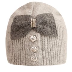 Dámská zimní pletená kašmírová čepice  - vzor 055 - světle šedá - s mašlí a kamínky