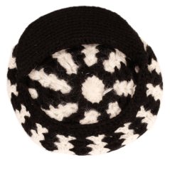 Dámský vlněný baret s kšiltem - vzor 33 - černá / bílá