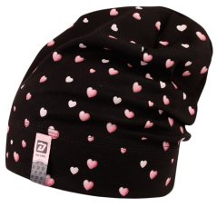 Spadlá bavlněná čepice Pepe - vzor 57 - černá - srdíčka